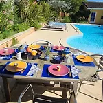Bienvenue Chez Lilaroma Oda ve Kahvaltı Mérignac